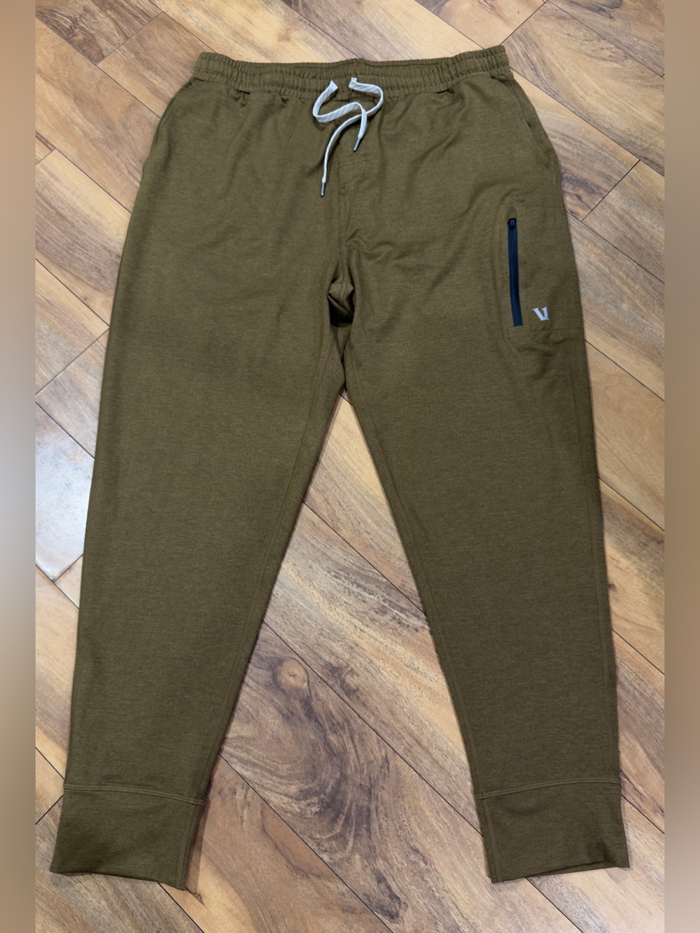 Vuori Men’s Sunday Performance Jogger Green Brown Size XL Athletic Pant Running